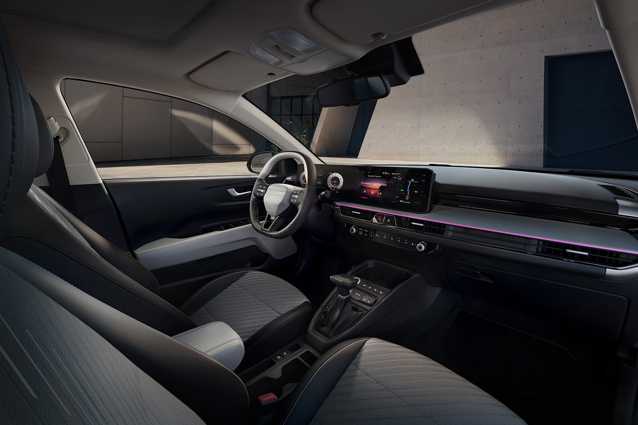 Digitales Cockpit mit Doppel-Panoramadisplay.